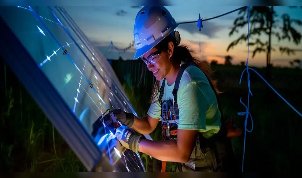 La elección de una carrera en ingeniería puede ser la clave para un futuro exitoso y satisfactorio en un mundo en constante cambio. INGENIERIA
