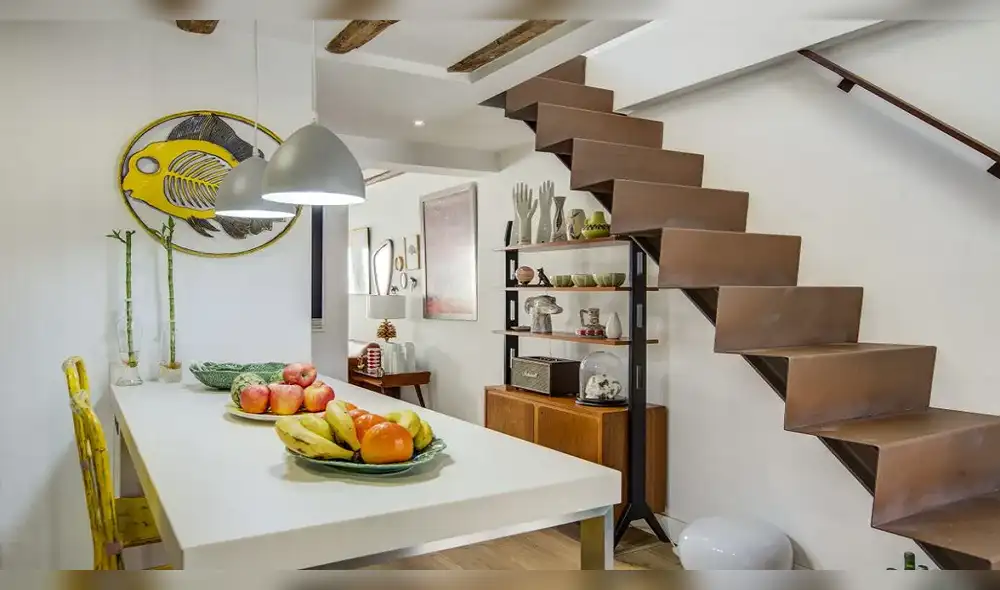 Es recomendable optar por escaleras adecuadas para una casa pequeña. escaleras
