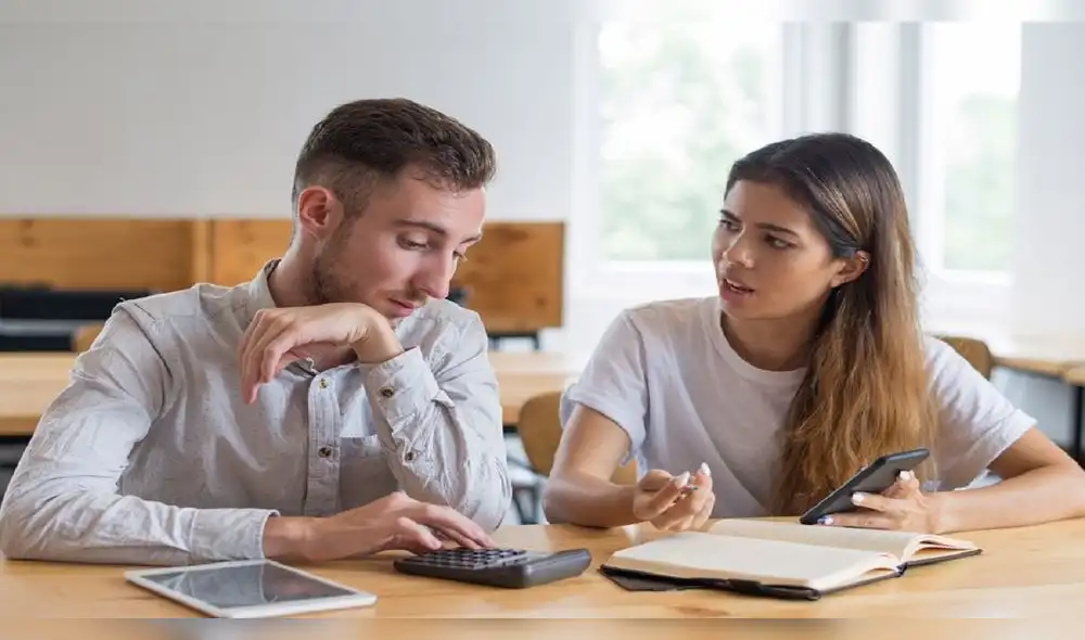 La vida universitaria puede ser estresante, por lo que es esencial cuidar de tu bienestar. UNIVERSIDAD