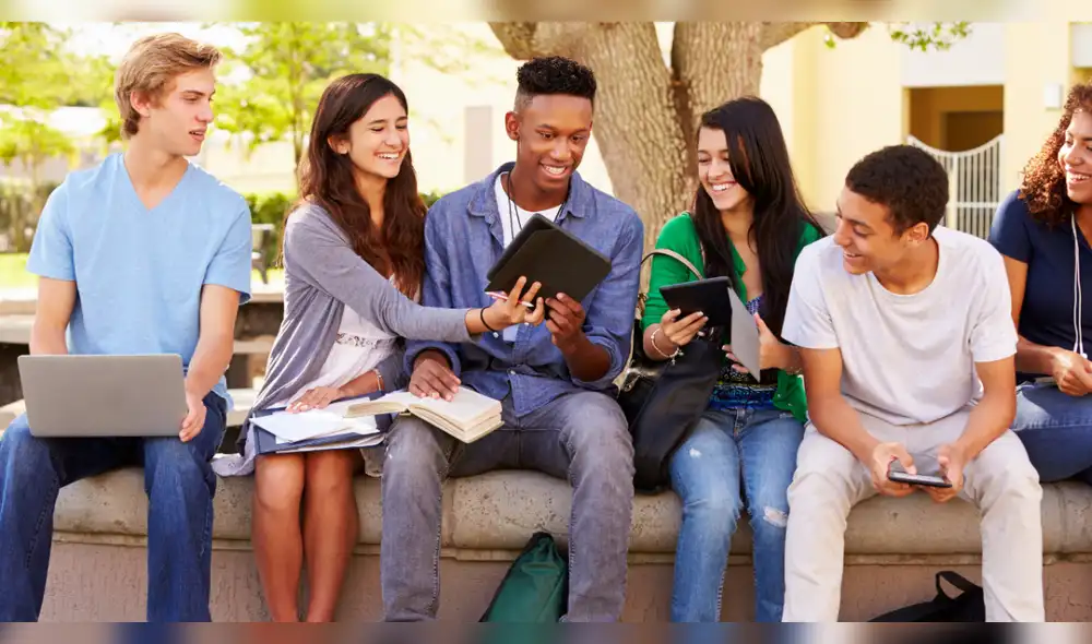 Bernacki recomienda la "práctica de readquisición", donde los alumnos se autoevalúan para mejorar la retención de conocimientos y el aprendizaje activo mediante exposición verbal de temas.