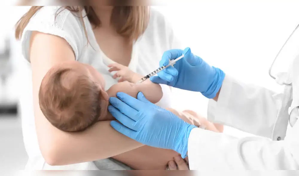 Perú lanzará una estrategia innovadora de vacunación contra el virus sincitial respiratorio (VSR) para reducir las muertes en recién nacidos y proteger a mujeres embarazadas. Perú lanzará una estrategia innovadora de vacunación contra el virus sincitial respiratorio (VSR) para reducir las muertes en recién nacidos y proteger a mujeres embarazadas.