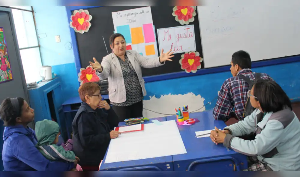 CEBA ofrece clases en diferentes modalidades: presencial, semipresencial y a distancia. CEBA ofrece clases en diferentes modalidades: presencial, semipresencial y a distancia.