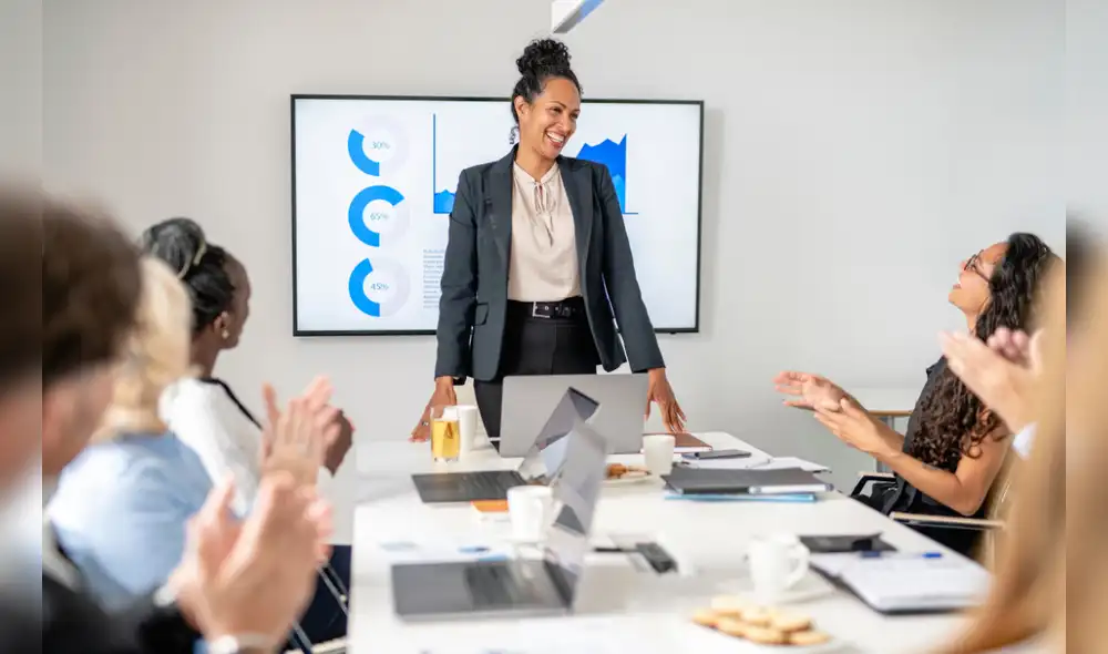 Participación femenina en la alta dirección empresarial sigue siendo reducida en el país.