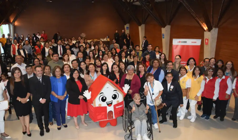 Participantes del Primer Encuentro “AÑAY: Aliados que Inspiran” durante las jornadas de articulación en Lima. Participantes del Primer Encuentro “AÑAY: Aliados que Inspiran” durante las jornadas de articulación en Lima.