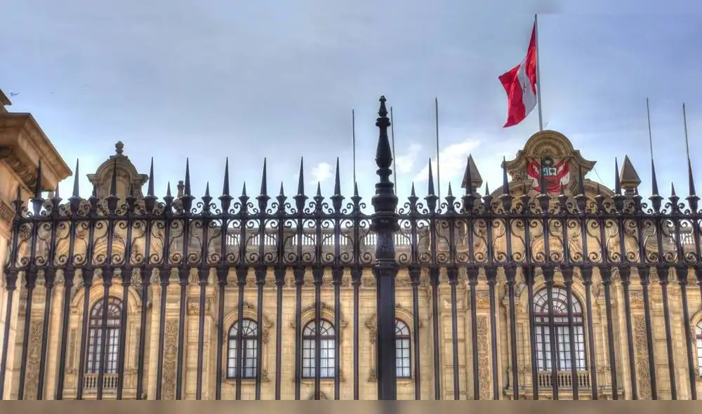 Los representantes de diversos gremios empresariales en Perú destacaron la necesidad de fortalecer la seguridad ciudadana. Foto: Envato. crecimiento-economico-peru
