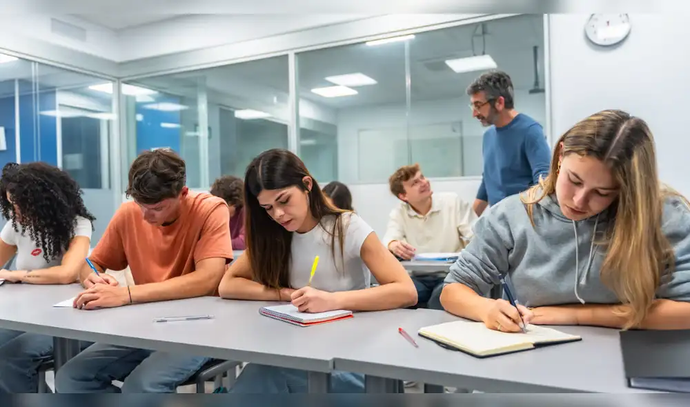 Beca 18 ofrece nueve modalidades para jóvenes de diversas poblaciones y contextos de vulnerabilidad. Foto: Envato
