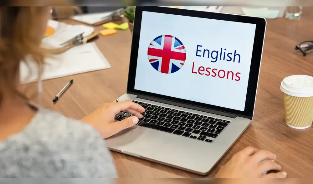 Aprender inglés con inteligencia artificial es una opción práctica y efectiva. Herramientas como ChatGPT, Gemini o Copilot permiten mejorar vocabulario y conversación adaptándose a tus necesidades. Foto: Envato