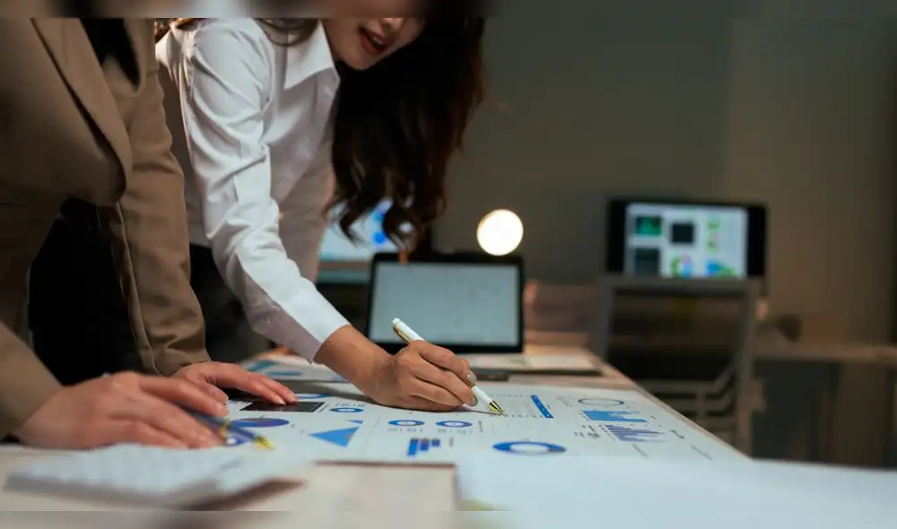 Las empresas que usan marcas deben justificar sus gastos ante la SUNAT. Foto: Envato. sunat-uso-de-marca