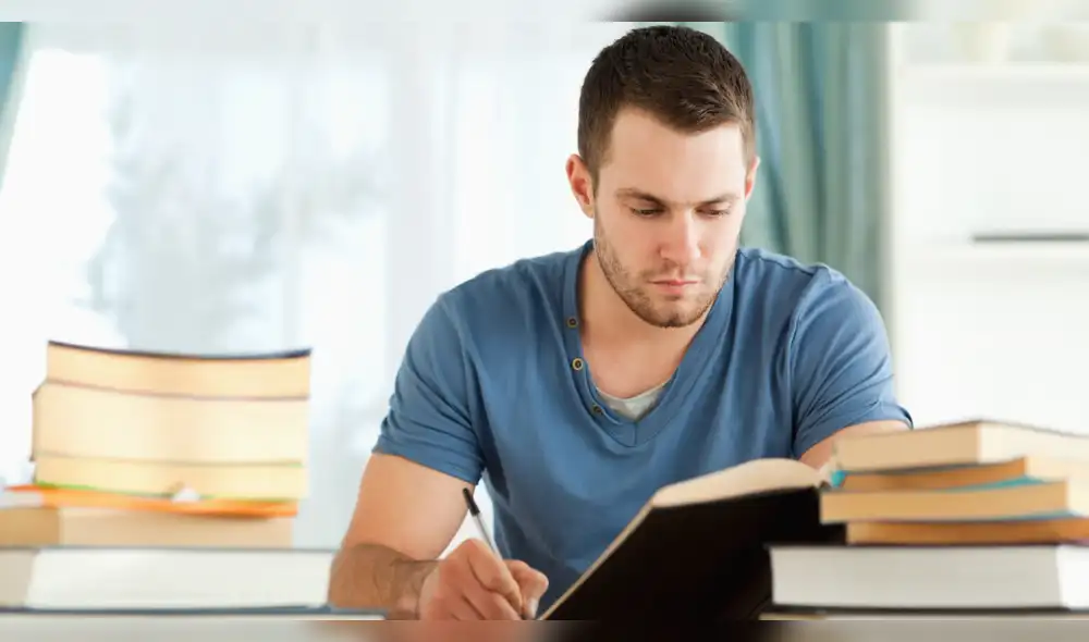 Organiza tu espacio, evita distracciones y descansa regularmente para mejorar el aprendizaje. Foto: Envato