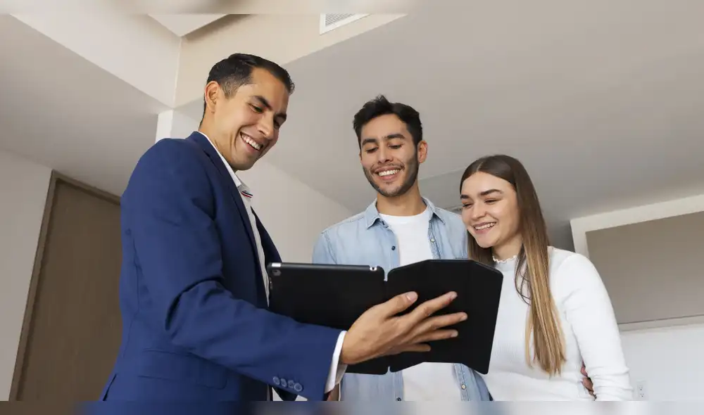 Comprar un departamento como inversión requiere evaluar las características de la vivienda y su potencial en el mercado inmobiliario. invertir-en-un-departamento
