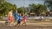 La naturaleza tiene un efecto positivo en nuestra salud física y emocional. casa campo