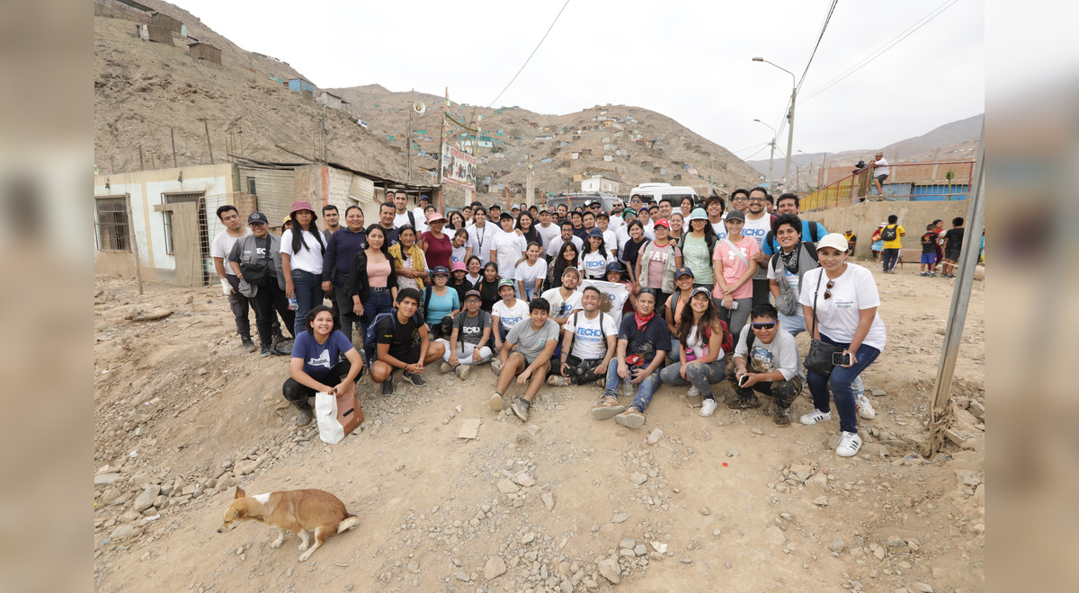 Caja Arequipa realiza actividades de limpieza en zonas afectadas de Jicamarca por huaicos Caja Arequipa realiza actividades de limpieza en zonas afectadas de Jicamarca por huaicos