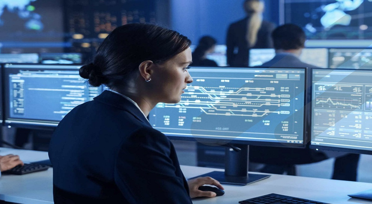Pregrado o posgrado en tecnología: ¿qué opción te conviene en este 2025? Pregrado o posgrado en tecnología: ¿qué opción te conviene en este 2025?