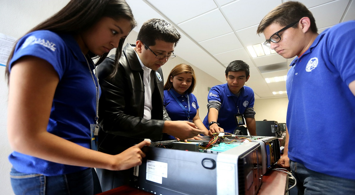 Educación técnica 2025: las carreras cortas con mayor demanda laboral y mejores sueldos Educación técnica 2025: las carreras cortas con mayor demanda laboral y mejores sueldos