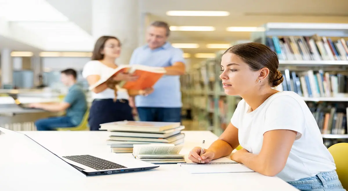 Guía para elegir la mejor carrera técnica según tus habilidades y metas Guía para elegir la mejor carrera técnica según tus habilidades y metas