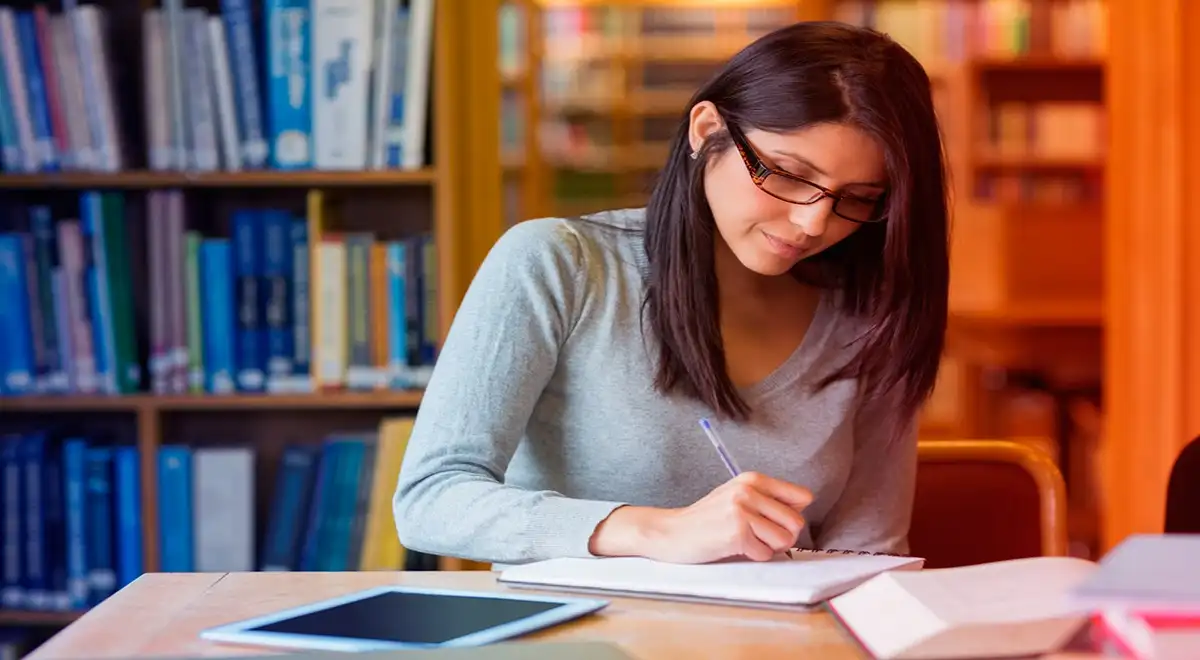 ¿Cómo elegir la universidad adecuada para estudiar un posgrado sin equivocarte en tu decisión? ¿Cómo elegir la universidad adecuada para estudiar un posgrado sin equivocarte en tu decisión?