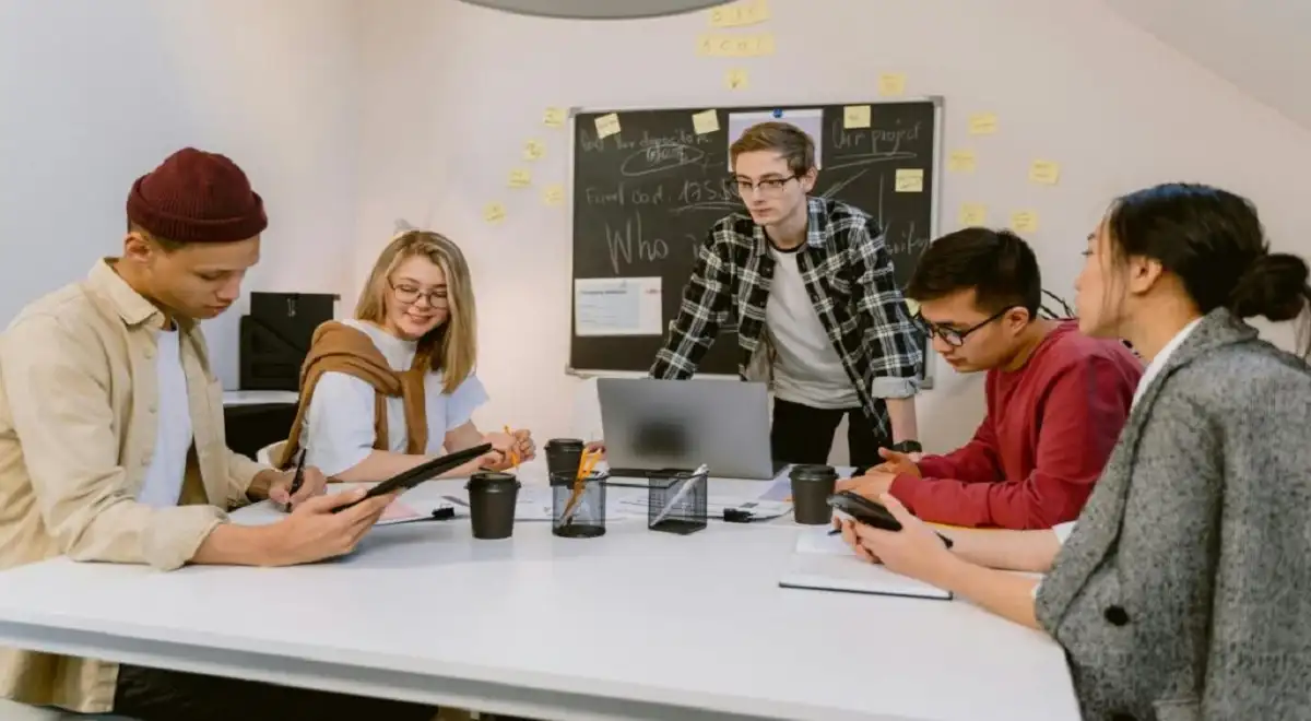 Las carreras universitarias que ofrecen mayores oportunidades para trabajar en el extranjero Las carreras universitarias que ofrecen mayores oportunidades para trabajar en el extranjero