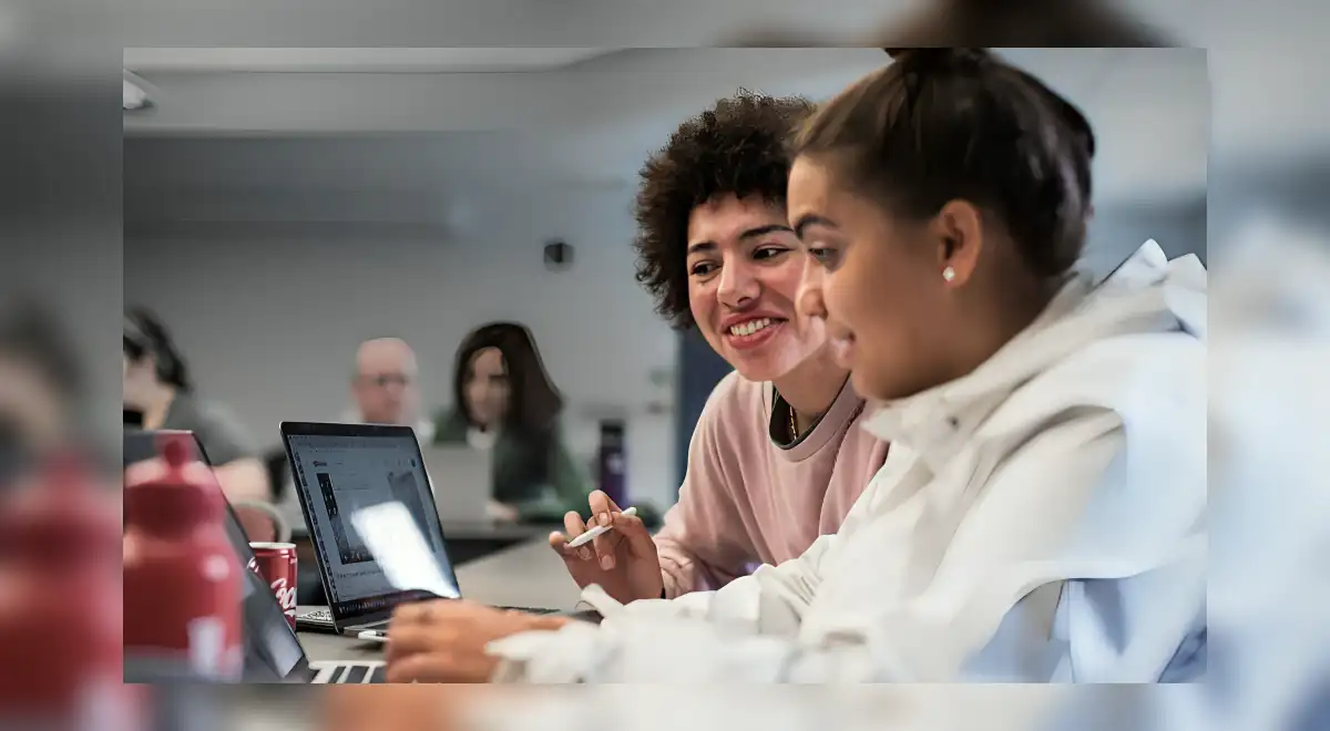 Sunedu plantea un nuevo reglamento para la educación universitaria, estableciendo requisitos para los programas en modalidad semipresencial y a distancia