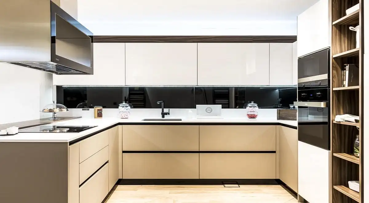 Cinco errores que arruinan la remodelación de una cocina y cómo evitarlos Cinco errores que arruinan la remodelación de una cocina y cómo evitarlos