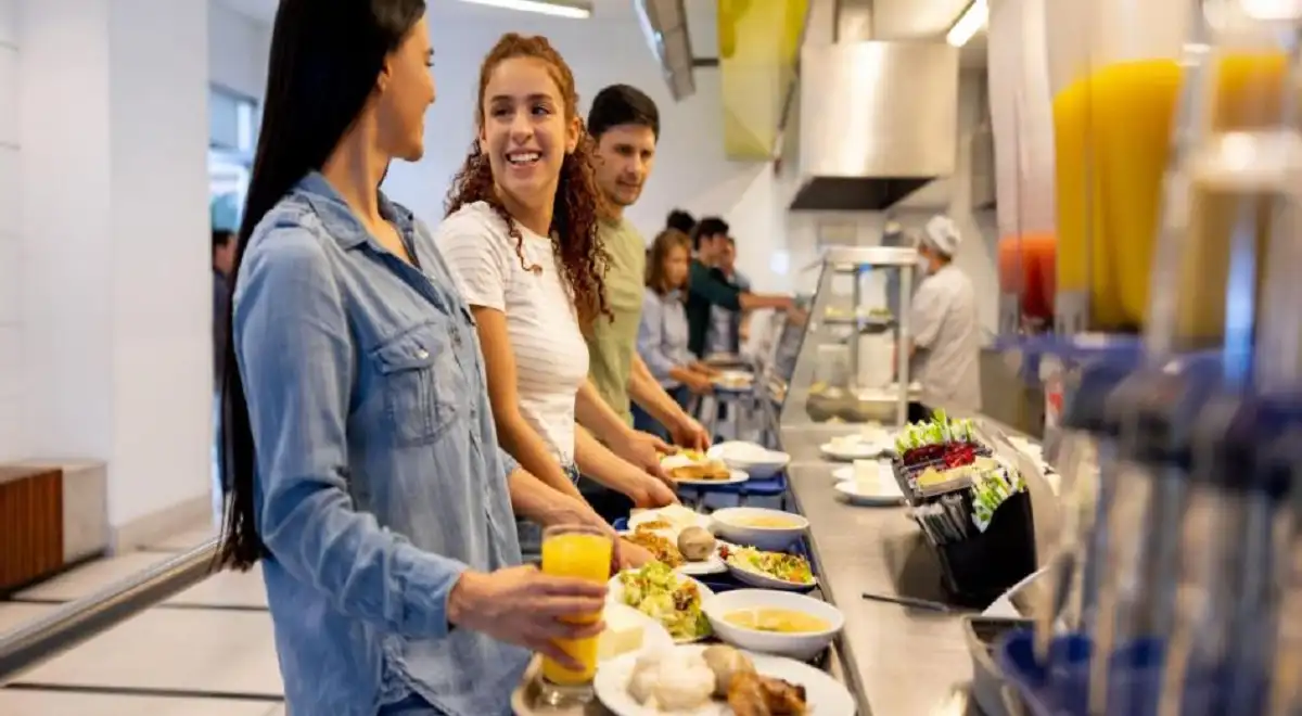 Mala alimentación en universitarios: consecuencias que impactan el rendimiento académico Mala alimentación en universitarios: consecuencias que impactan el rendimiento académico