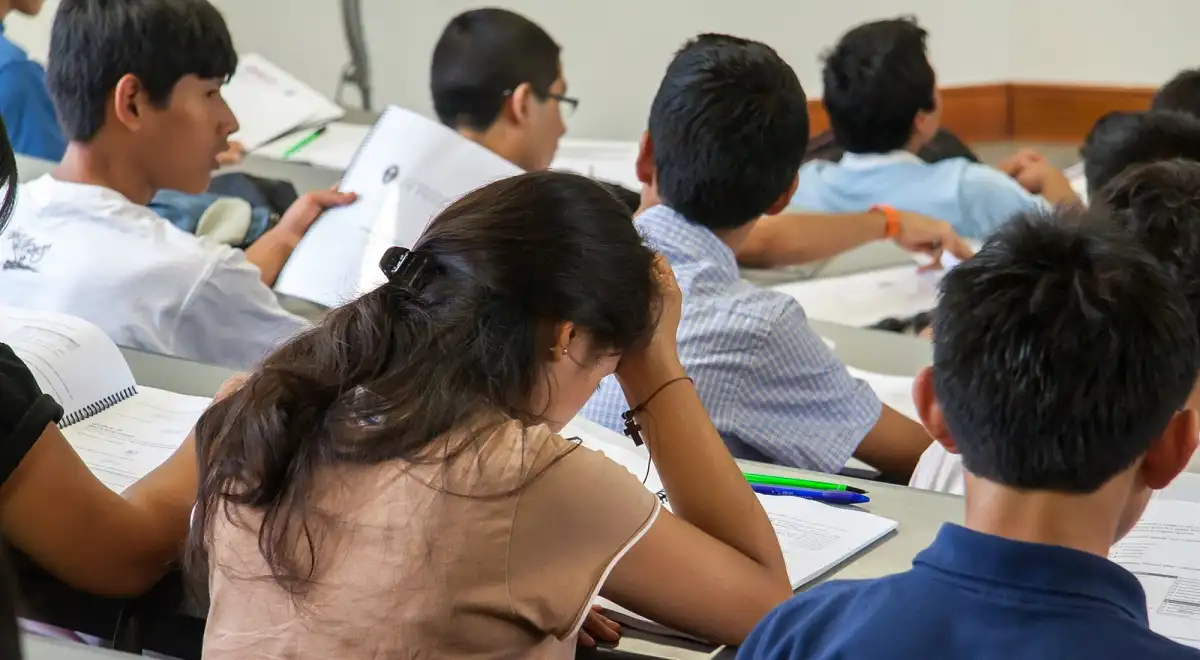 ¿Cómo identificar el estrés académico? Síntomas, riesgos para la salud y estrategias de prevención