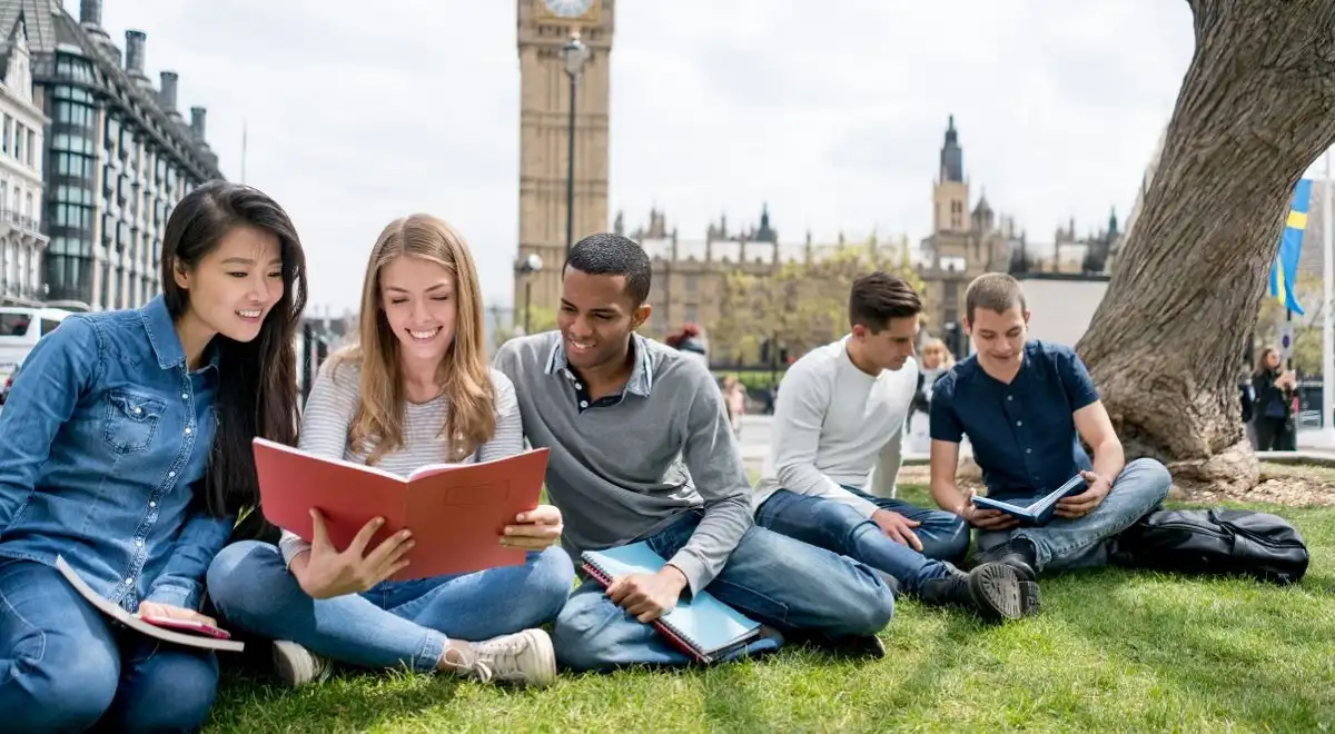Intercambios estudiantiles: la experiencia que transforma tu curriculum y amplia tus oportunidades profesionales