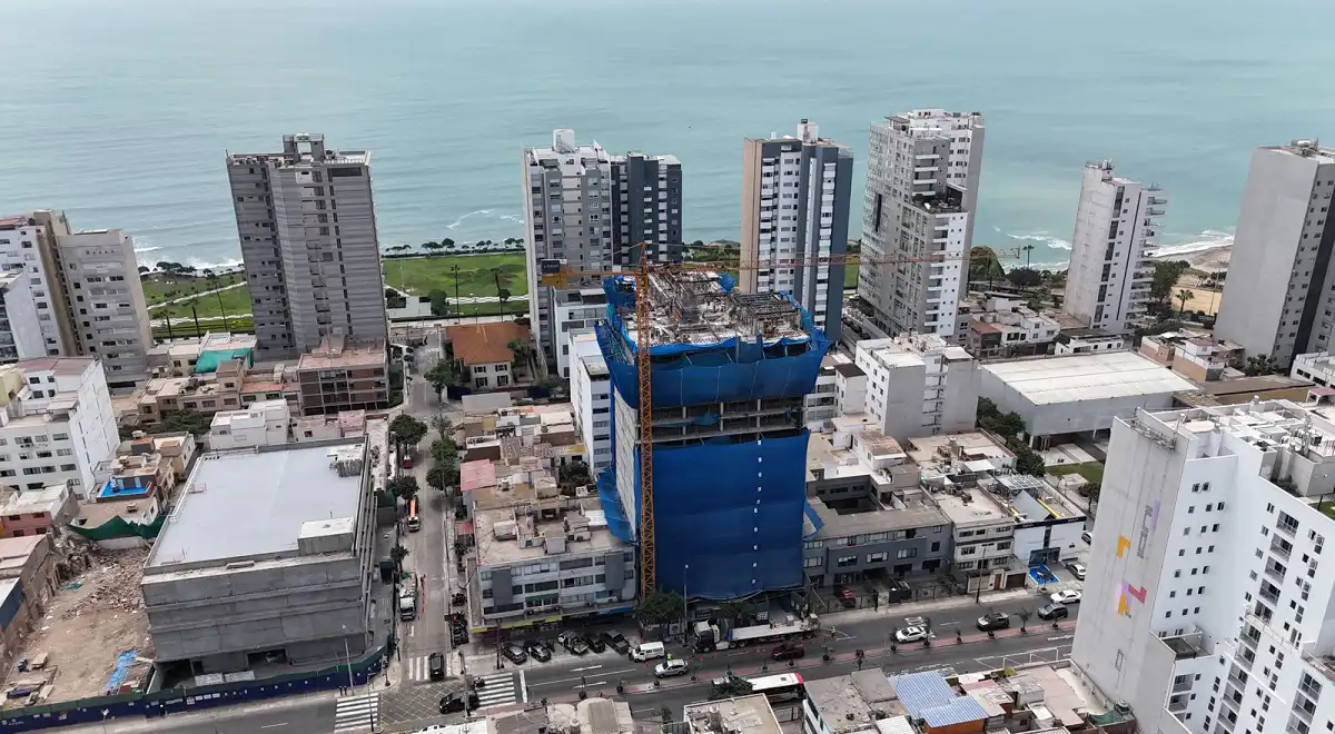 Precio por m2 VS valor real: lo que debes analizar antes de comprar una vivienda en Lima moderna