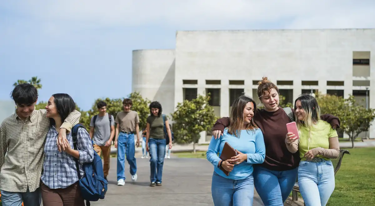 ¿Qué días y horarios aplica el derecho al medio pasaje universitario en Perú? Lo que todo estudiante debe saber