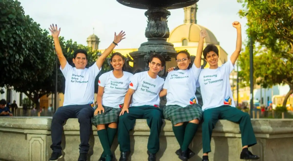 Estudiantes peruanos compiten con proyectos tecnológicos para sus comunidades
