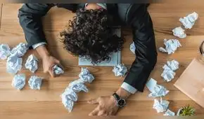 ¿Es estrés o burnout laboral? Las señales que no deberías ignorar