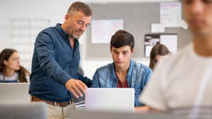 ¿Cómo transformar tu enseñanza y ser un mejor docente universitario en tiempos de educación digital?