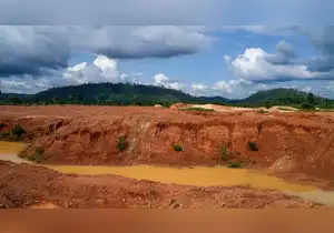 Alertan sobre avance de minería ilegal y piden mayor control de insumos en PERUMIN 37