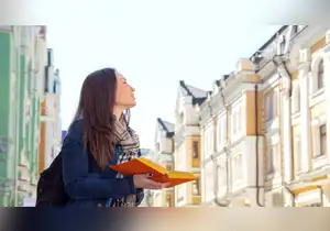 ¿Quieres estudiar en el extranjero? Conoce las universidades y embajadas de Japón y Reino Unido que ofrecen becas para lograr tu objetivo