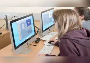 Google advierte a los estudiantes: no abandones tu carrera por la IA, aprende a usarla o quedarás fuera del mercado laboral