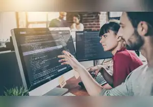 Ingenieros en la mira del mercado laboral: ¿qué competencias te hacen realmente empleable?