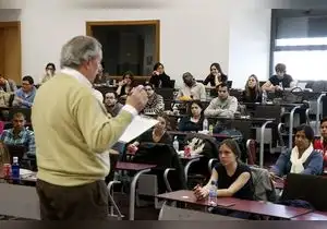 Docencia universitaria: requisitos y beneficios de estudiar este posgrado en el Perú