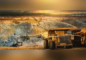 Inversiones mineras en riesgo por cambios en concesiones en Perú, advierte ALMA