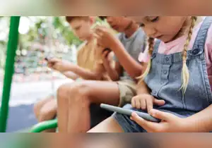 Salud mental y pantallas: la ciencia cuestiona el daño directo