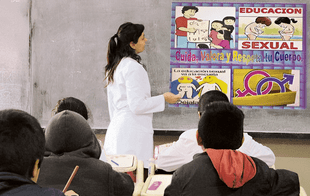 Comisión de Educación aprueba rol de obstetras en educación sexual