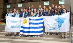 Perú acogió a delegación uruguaya del Parlamento Juvenil del Mercosur y autoridades de la Administración Nacional de Educación Pública