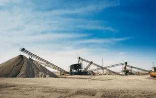 Cartera de Exploración Minera 2025: MINEM opta por el inglés como idioma de difusión global