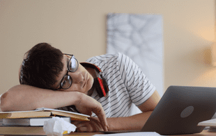 Desigualdad educativa: Existe un futuro incierto para los jóvenes en el mundo laboral