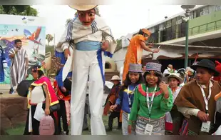 Alumnos de pueblos originarios presentan su riqueza cultural durante la Feria Tinkuy 2025