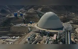 Gran mina de cobre en Perú produce menos, pero aumenta sus ingresos a US$2.161 millones