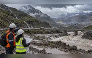Fenómeno El Niño: geólogos proponen almacenar agua de lluvias y reforzar prevención en infraestructura y minería