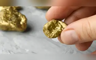 Alerta en el mercado por el precio del oro: cae más de 5% en un solo mes
