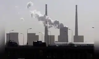 Emisiones de C02 de combustibles fósiles cayeron un 8 % en la UE