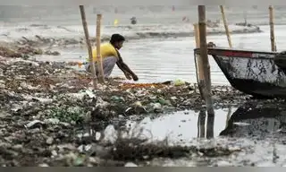 Agua del planeta en peligro por contaminación urbana y agrícola