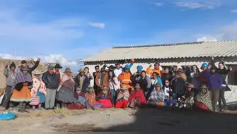 Minera Bateas y Grupo Etex realizan techado para la Asociación de Adultos Mayores