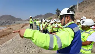 Líderes comunitarios reconocen la viabilidad de una convivencia armoniosa entre la actividad agrícola y minera .